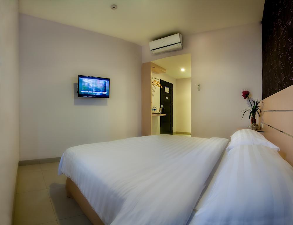 Cordela Hotel Медан Екстер'єр фото