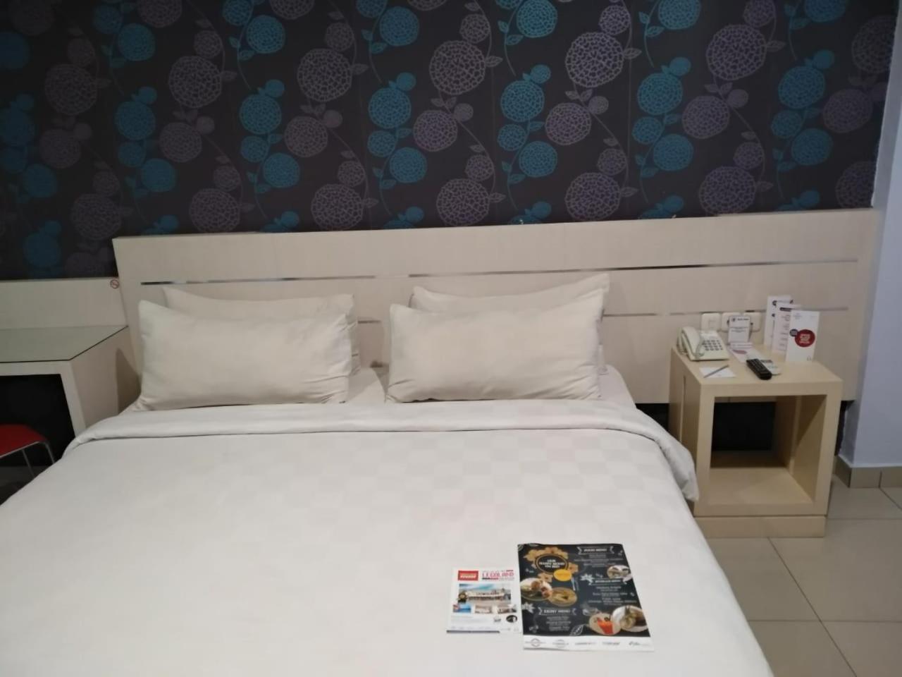 Cordela Hotel Медан Екстер'єр фото